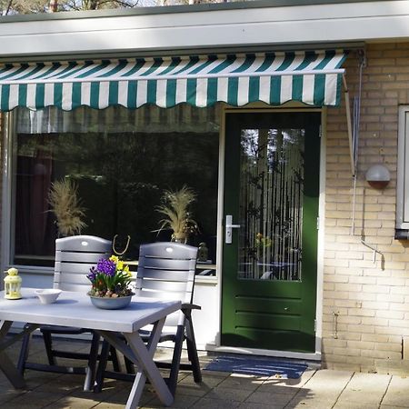 Geschakelde Bungalow Op De Veluwe "De Eekhoorn" Otterlo Extérieur photo