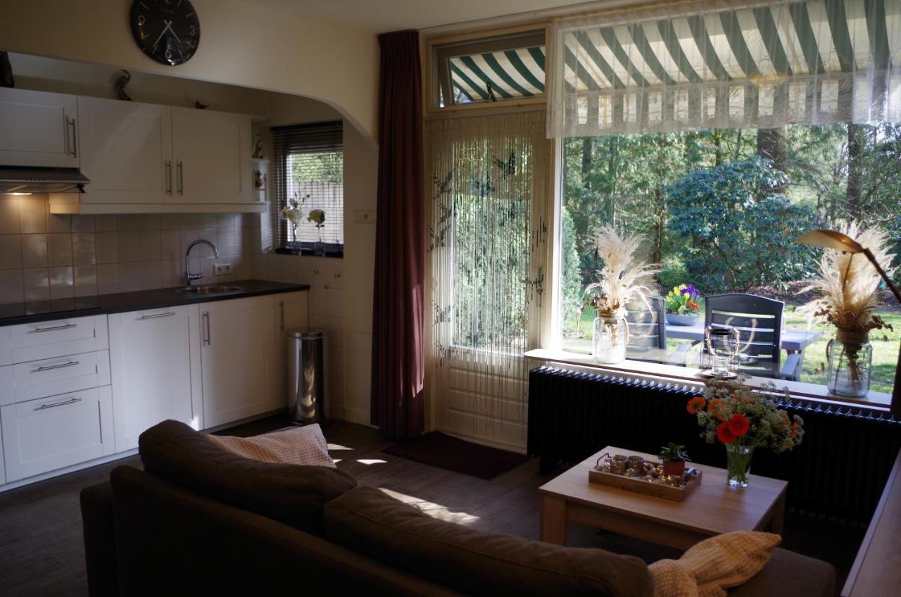 Geschakelde Bungalow Op De Veluwe "De Eekhoorn" Otterlo Extérieur photo