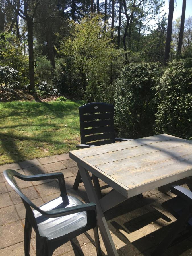 Geschakelde Bungalow Op De Veluwe "De Eekhoorn" Otterlo Extérieur photo